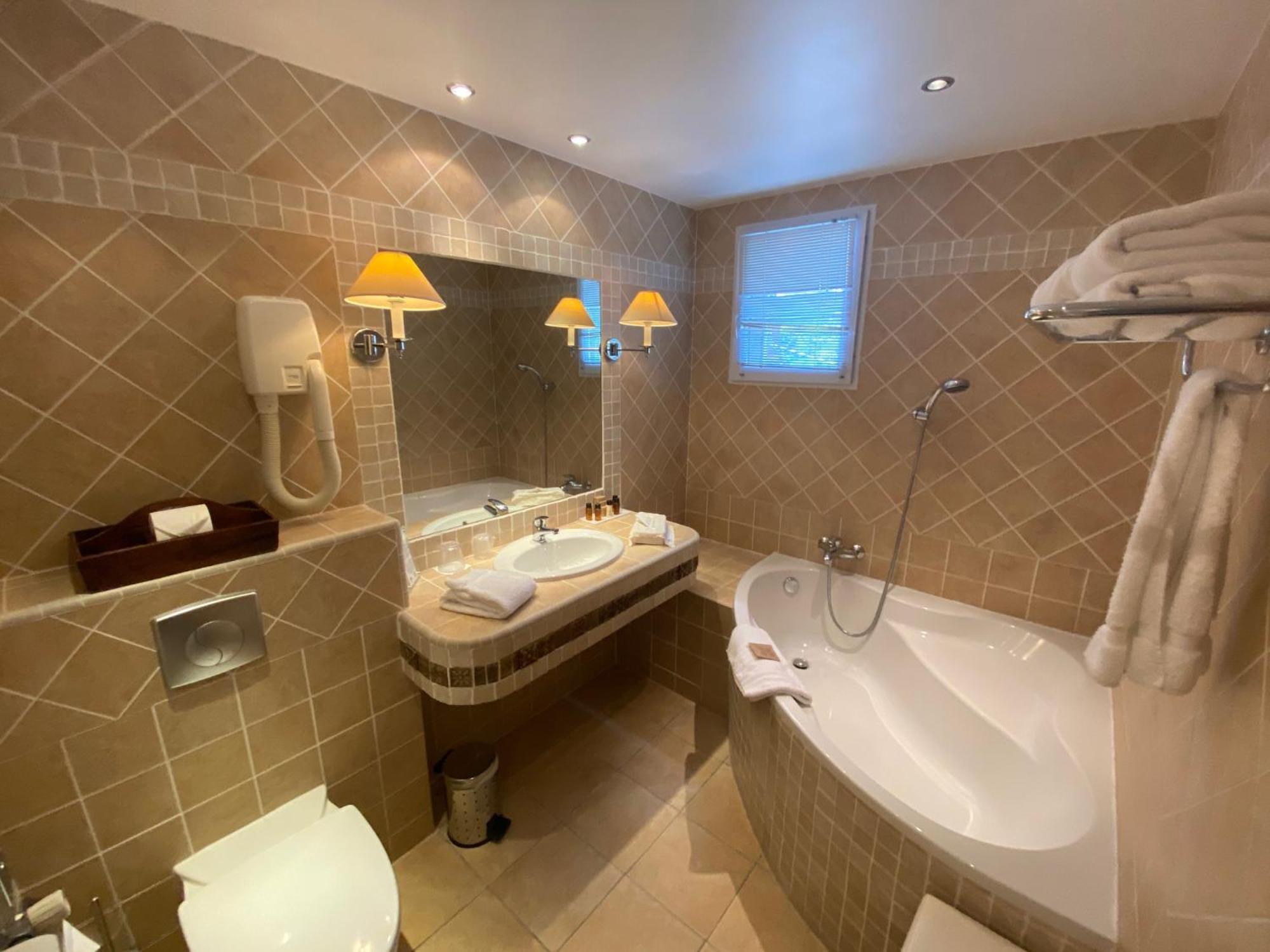 Hotel Le Chalet D'Auron Restaurant Et Spa Экстерьер фото